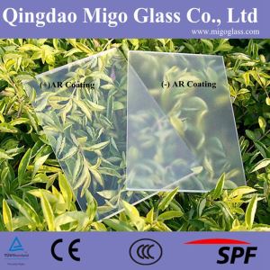 Vetro fotovoltaico modellato a basso contenuto di ferro