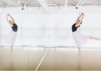 Grandi specchi da studio di danza